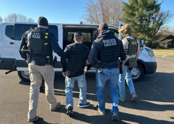 텍사스 주의회 “텍사스 보안관, 이민세관국 협력 의무화 추진”