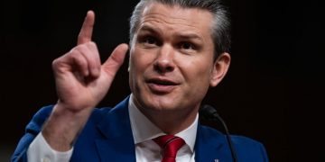 미 국방장관, 한국 안간다 … ‘코리아 패싱, 한국 외교 고립 우려’