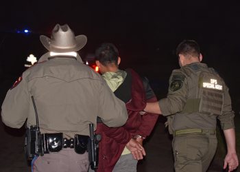 ICE 휴스턴, 범죄 전과 불법이민자 멕시코로 추방