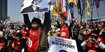 외신, 윤석열 대통령, 헌법재판소 판결로 파면 ……계엄령 선포 4개월 만