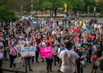 텍사스 “당신의 출생 성별이 곧 당신의 성별이다” … 신분증 성별 표기 의무화