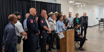 텍사스 덮친 폭풍 급류에 휩쓸린 10대 소녀 숨진채 발견