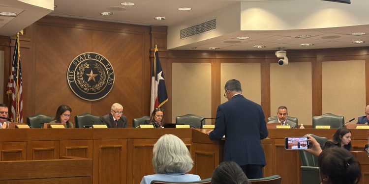 달라스 코리아타운 고속도로 표지판 설치법안, 교통위 심의 통과 … “수정안 형태로 본회의 회부”