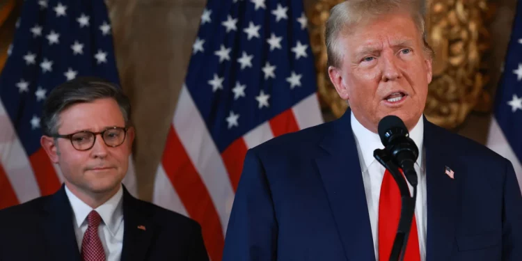 트럼프 “부자 증세 수용할 수 있다”… 감세·지출 삭감 패키지 재정 충당