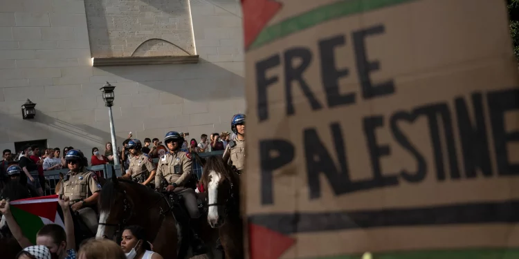 텍사스주, 대학 내 시위 제한 법안 최종 통과… “표현의 자유 침해” 논란