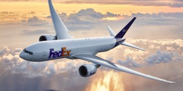 FedEx, 포트워스 물류센터 직원 300명 이상 감원 예고