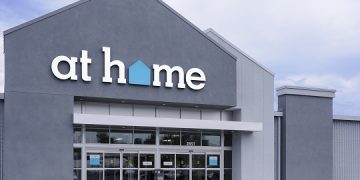 미국 인기 홈퍼니싱 체인 ‘앳홈(At Home)’, 파산 보호 신청 … ‘中 제품 의존도 높은 구조에 관세 직격탄’