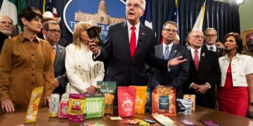 “다시 불법으로 돌아가야 하나”… 텍사스 THC 금지 법안에 의료용 대마 사용자들 ‘절박’