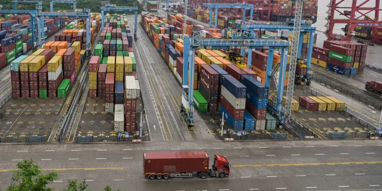 세계은행 “글로벌 경제, 1960년대 이후 최악의 10년 맞이”… 트럼프 관세전쟁이 주 원인