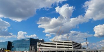 삼성전자, 테슬라와 165억달러 반도체 계약…“텍사스 공장에서 AI칩 생산”