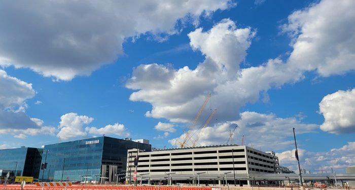 삼성전자, 테슬라와 165억달러 반도체 계약…“텍사스 공장에서 AI칩 생산”