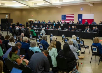 커 카운티 재난관리자들 “홍수참사 당시 자고 있었다”