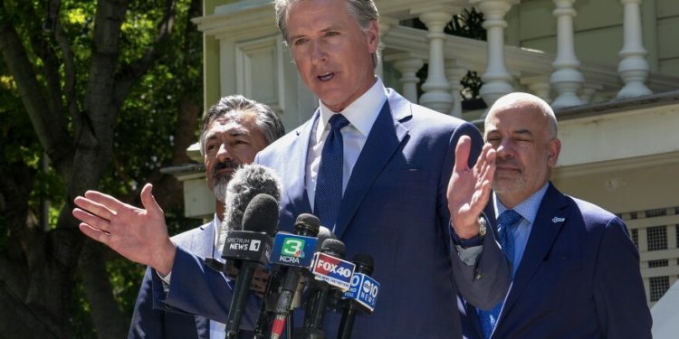 캘리포니아, 공화당 하원 의석 5석 축소 추진…텍사스 선거구 개편에 정면 대응