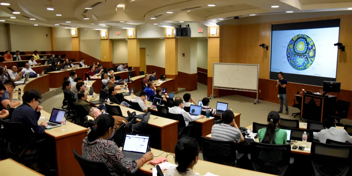 UT 달라스, 바이오메디컬 AI 석사과정 신설 … “의료산업 혁신 리드”