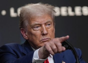 트럼프, 인구조사 방식 변경 지시…불법체류자 제외 추진