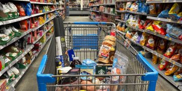 월마트 “관세 이후 소매물가 매주 증가…연말까지 이어질 것”