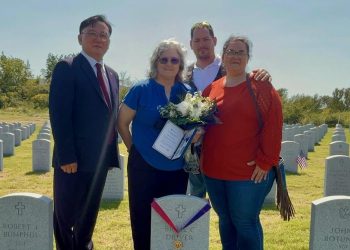 한국전 참전용사 故 빌리 찰스 드라이버 상병, 평화의 사도 메달 수훈 … “75년만에 고향땅에”