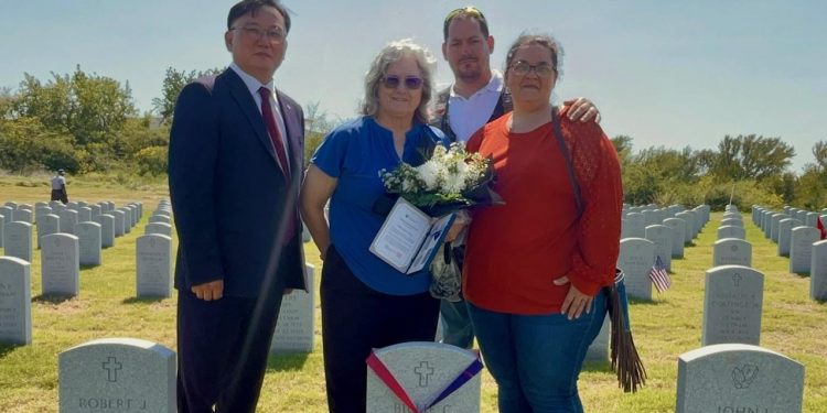 한국전 참전용사 故 빌리 찰스 드라이버 상병, 평화의 사도 메달 수훈 … “75년만에 고향땅에”