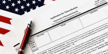 미 이민국, 2025년 시민권 시험 시행공지 … “영어 읽기, 쓰기, 말하기 및 정부에 대한 이해를 갖춘 이들만 취득”