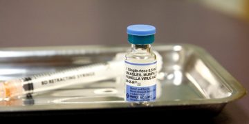 CDC 대행, 트럼프 지시에 따라 “MMR 백신 분리 접종” 촉구… 전문가들 “과학적 근거 전무”