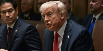 트럼프, ‘국민 1인당 2,000달러 관세 배당금’ …전문가들 “재정 현실과 동떨어져”