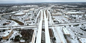 [독자제보] 겨울폭풍 얼음눈에 완전 마비된 텍사스