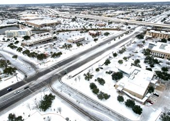[독자제보] 겨울폭풍 얼음눈에 완전 마비된 텍사스