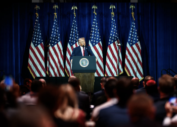 트럼프 ‘관세 배당금’ 2천달러 지급 구상, 2026년 현실화될까