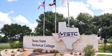 텍사스 주지사, 반도체 인력 양성에 350만 달러 지원 … 윌리엄슨 카운티 소재 기술대학에 혁신기금 배정