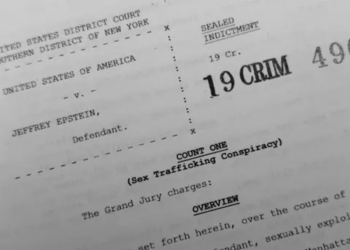 엡스타인과의 친분 드러난 데이비드 A. 로스, 뉴욕 시각예술학교 사임