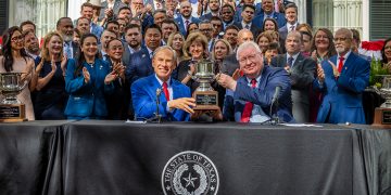 텍사스 경제, 투자 유치 호조 속 고용 성장 ‘완만’ 전망 … 거버넌스 컵, 14년 연속 1위