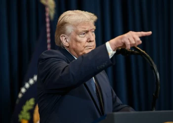 미국-이란 전쟁 여파로 유가 급등 … 트럼프 “유가 오르면 미국은 돈 더 많이 벌어”