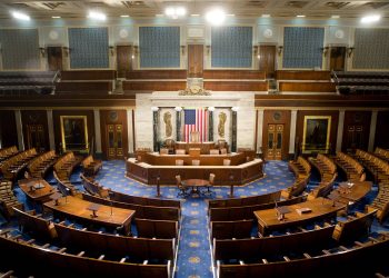 텍사스 예비선거서 연방 하원의원들 잇단 위기 … “텍사스 정지지형 변화 예고”