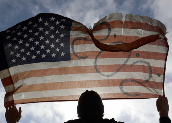 미국 자유민주주의 1965년 수준으로 후퇴 … 국제보고서 “자유민주주의 지위 상실’