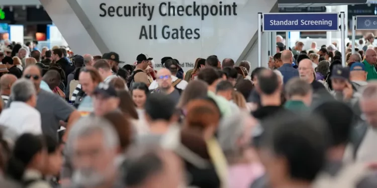 연방정부 셧다운에 텍사스 주요 공항들 ‘심각’  … 사실상 부분마비