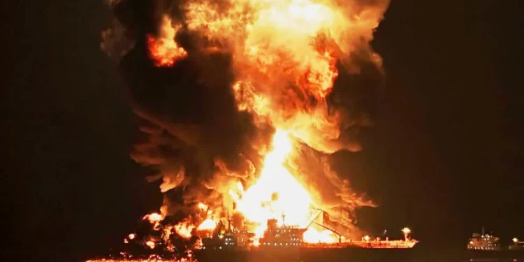 중동 지역 긴장 고조에 항공권 가격 상승 및 노선 감축 등 연쇄 파장 확산 … 최대 124% 상승