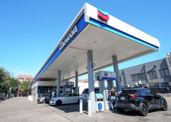 중동 긴장 고조에 텍사스 휘발유 가격 급등 … 일주일 새 최대 40센트 상승