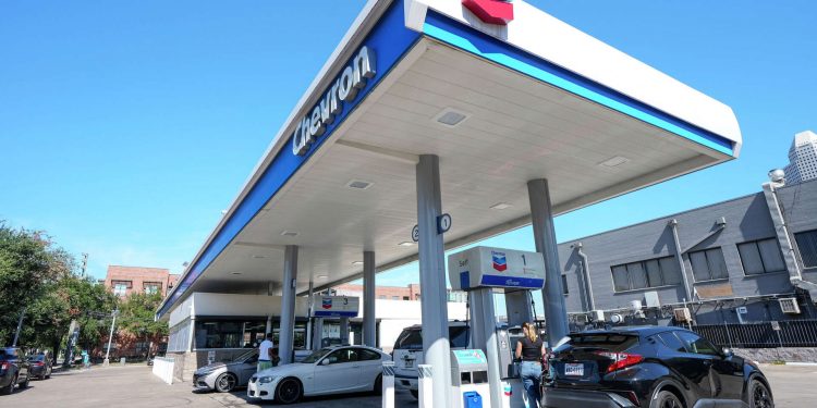 중동 긴장 고조에 텍사스 휘발유 가격 급등 … 일주일 새 최대 40센트 상승