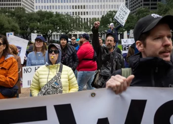 휴스턴, ‘성역도시(Sanctuary City)’ 정책 폐지 검토 … 휴스턴 ‘이민 단속 협력’에 갈등 격화