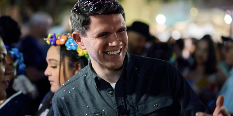 텍사스 연방상원 판세 ‘초접전’ … 민주당 탈라리코 후보, 공화 잠재 후보에 근소 우위