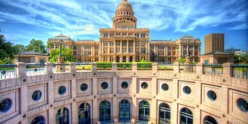 텍사스, 이민자 권리 제한 정책 확대 …  사회보장번호(SSN), 노동 허가 등 합법적 체류 증명 필수