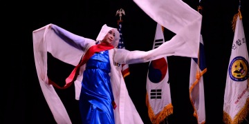 “전통은 박물관 안에만 있는 것이 아니죠” … 휴스턴에서 10년, 한국의 춤에 날개를 단 ‘한나래’