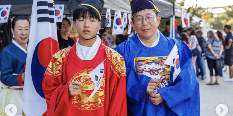 [지역한인회소식] 달라스 한인회, 캐롤튼 컬처 페스트서 한국 전통문화 알렸다