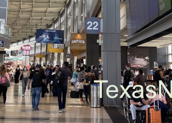 “비행기표 없어도 게이트까지 동행” … DFW 공항 포함 13개 공항 우선 도입  